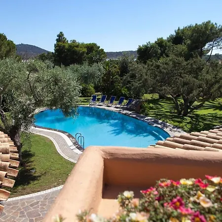 Giunco's Wonderful Villa